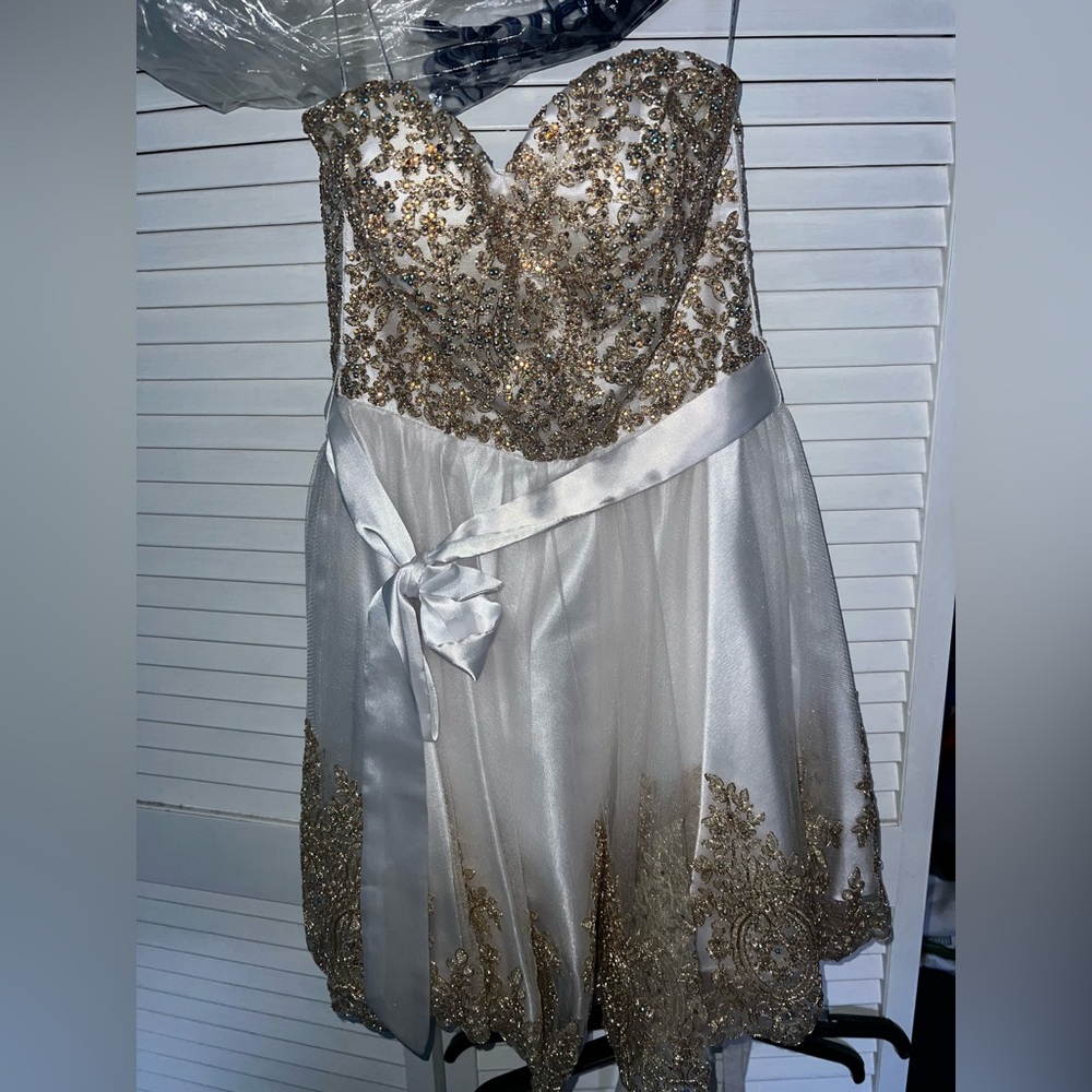 strapless dress
